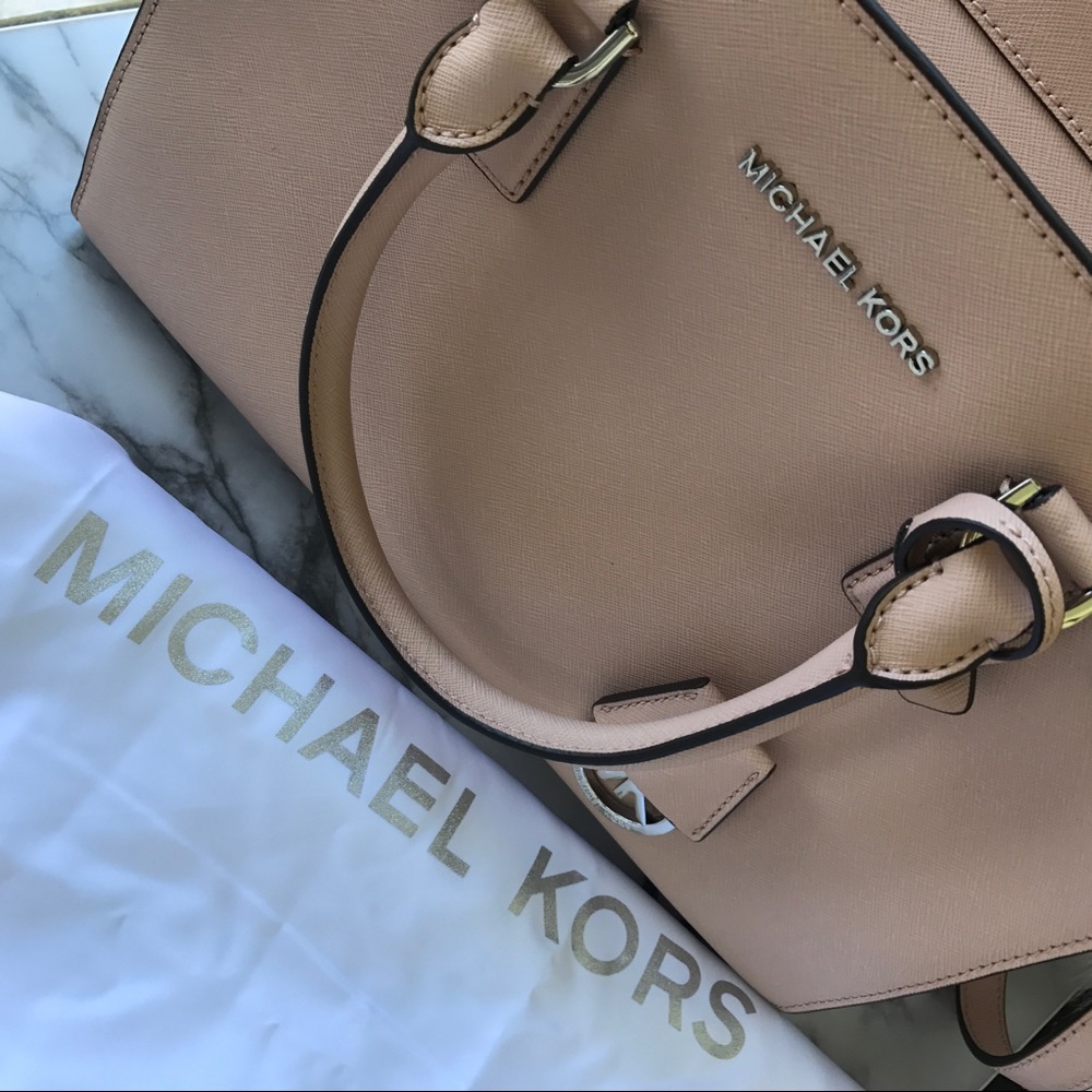SOLD ✨Michael Michael Kors Dillon Specchio Satchel - Picture 5 of 8